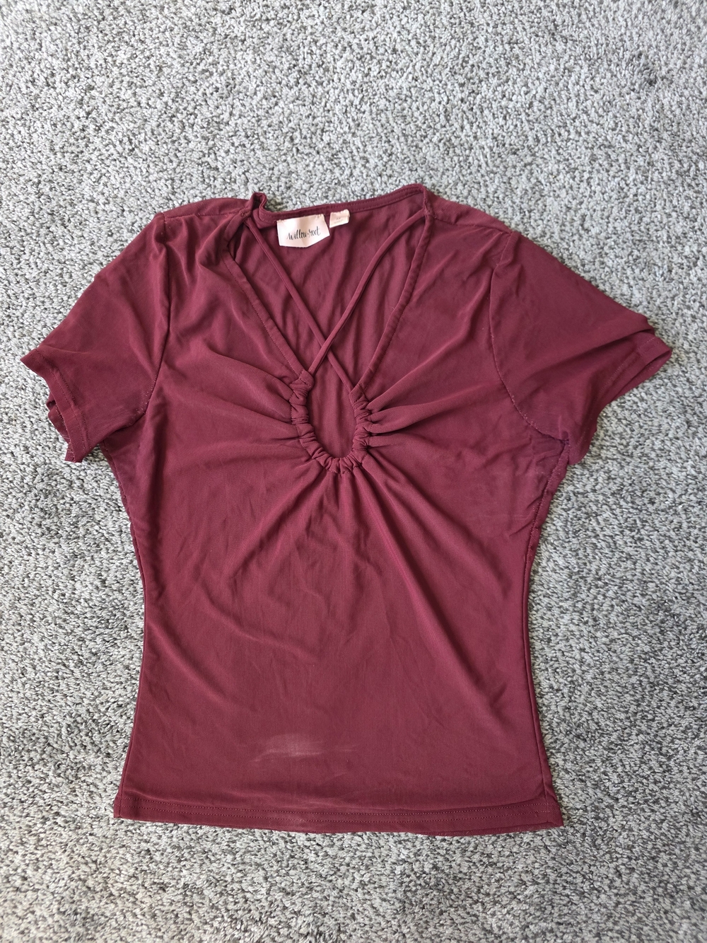Willow & Root Burgundy Ruched V-Neck Short Sleeve Top